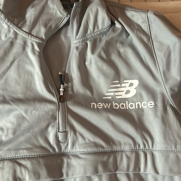 New Balance Grey Anorak Pullover - Picture 2 of 3